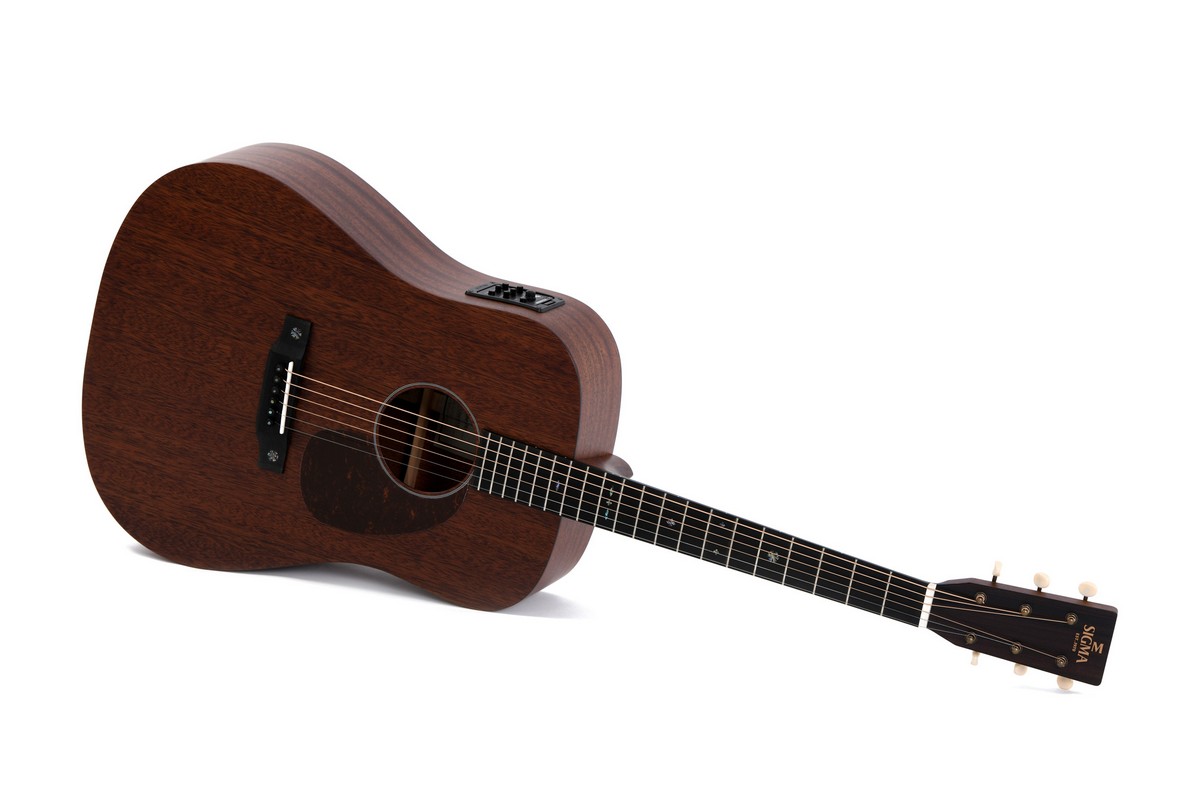 Электроакустическая гитара Sigma SDM-15E with case