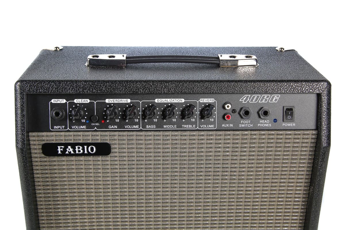 Комбоусилитель Fabio 40RG