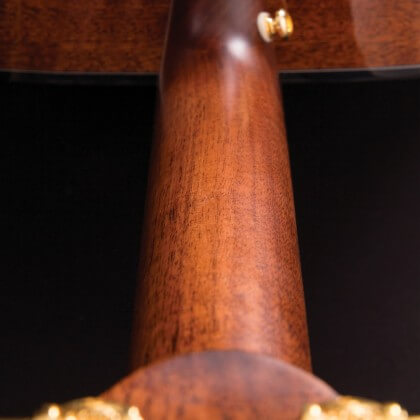 Электроклассическая гитара Cort Gold-OC8-NYLON-WCASE-NAT