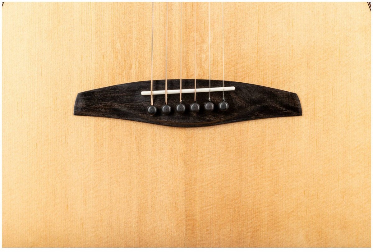 Акустическая гитара ALTAMIRA AD-15