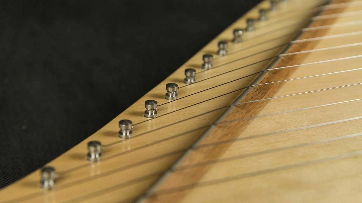 Гусли Мир Гуслей MG-H18FI