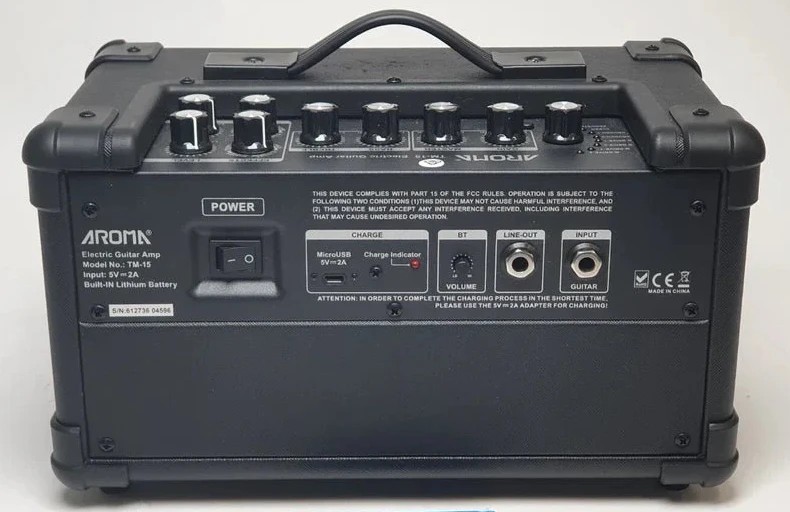 Комбоусилитель AROMA TM-15 BK