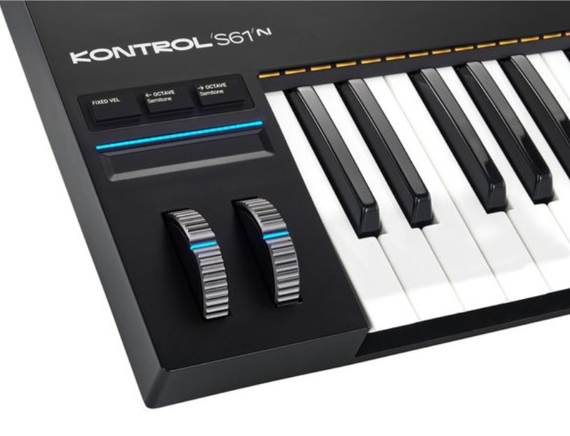 MIDI клавиатура Native Instruments Komplete Kontrol S61 Mk3