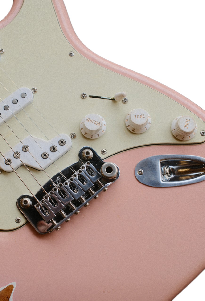 Электрогитара G&L Custom Shop Legacy SSZ RW Nitro Shell Pink