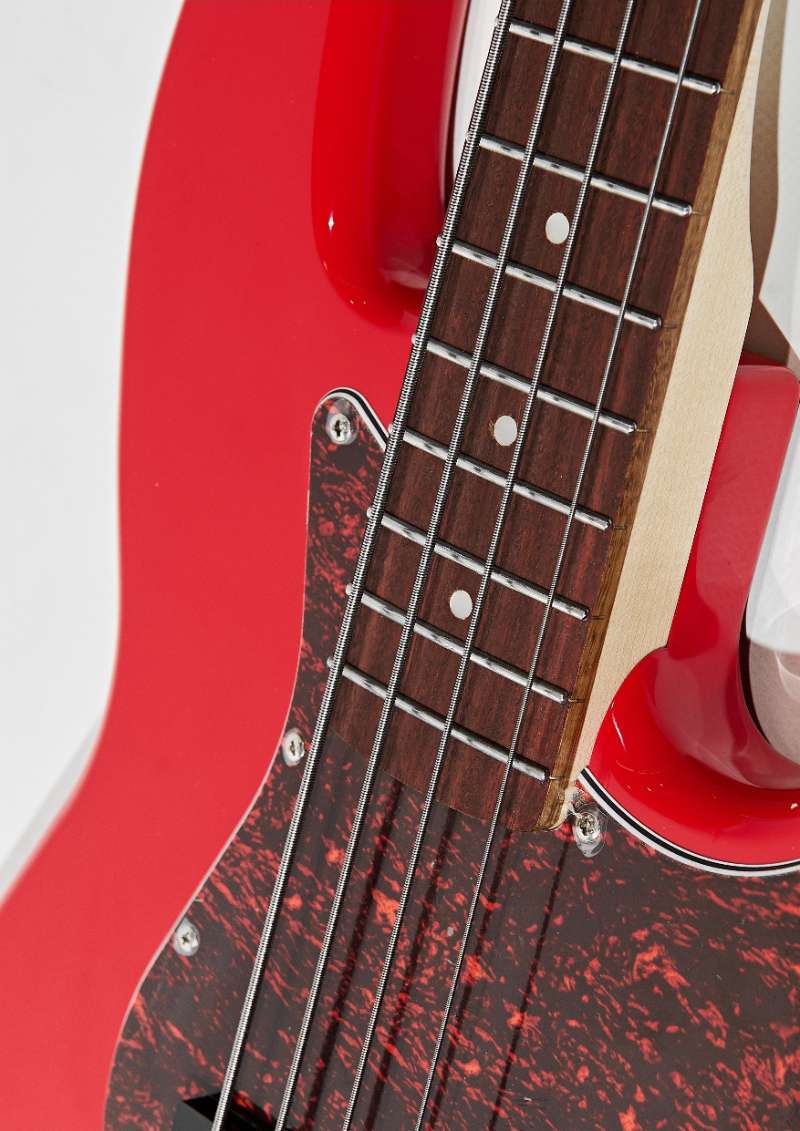 Бас-гитара Voltone BS-04 Red