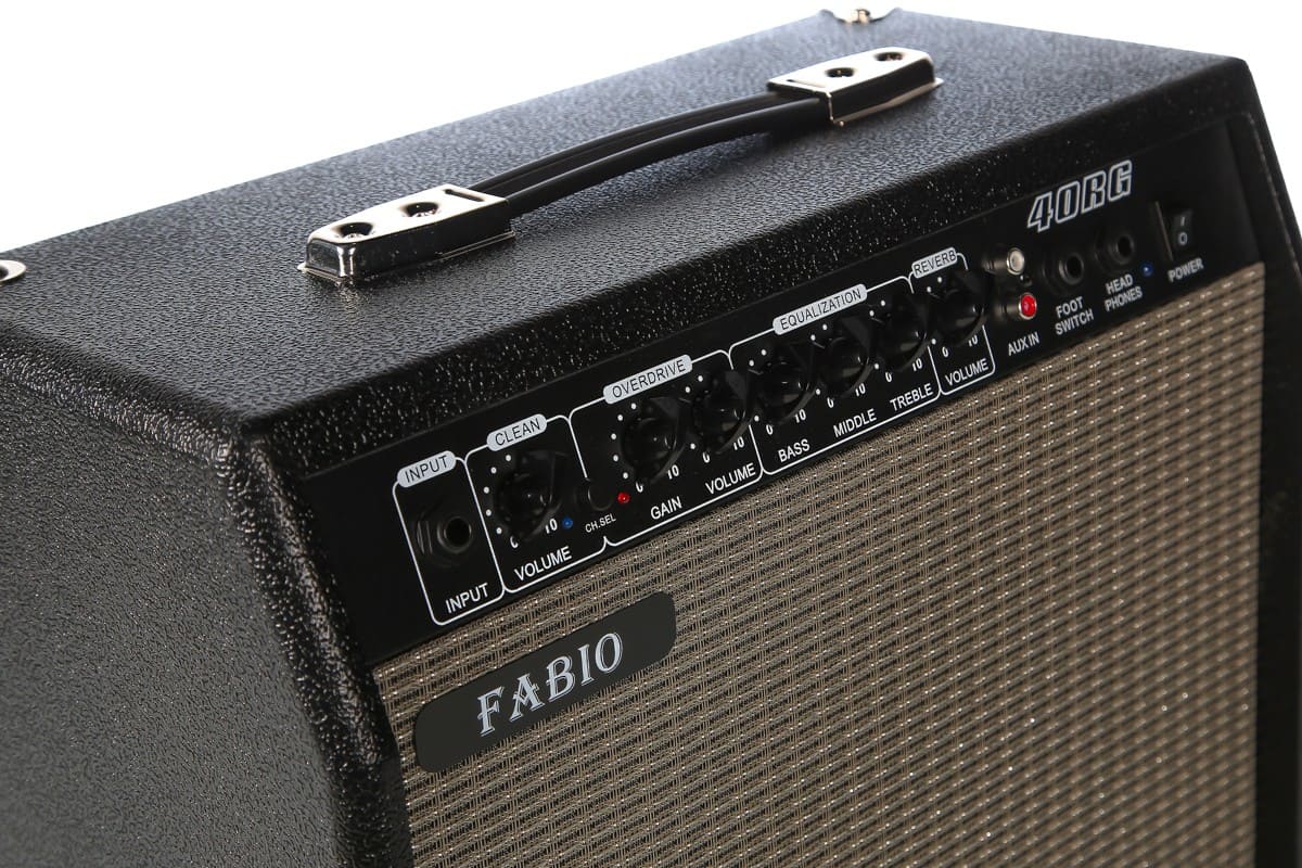 Комбоусилитель Fabio 40RG