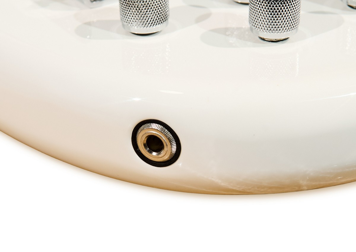 Бас-гитара Bosstone BGP-5 V.2 WH (2025)
