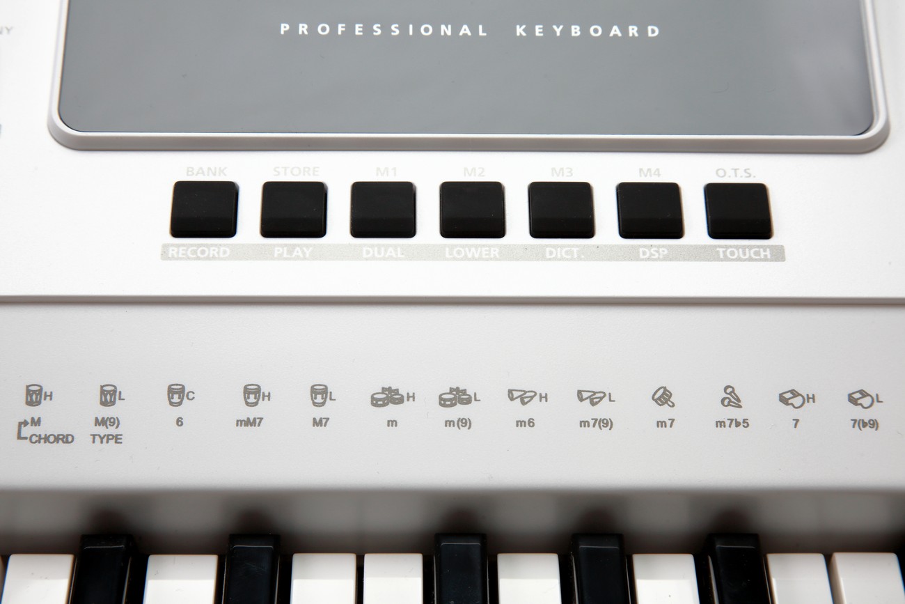 Синтезатор Kurzweil KP140 WH