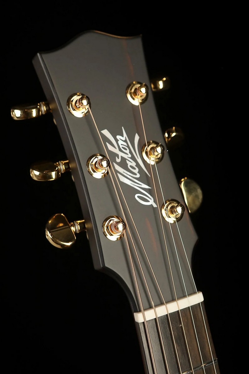 Электроакустическая гитара Maton TROUBADOUR DREADNOUGHT