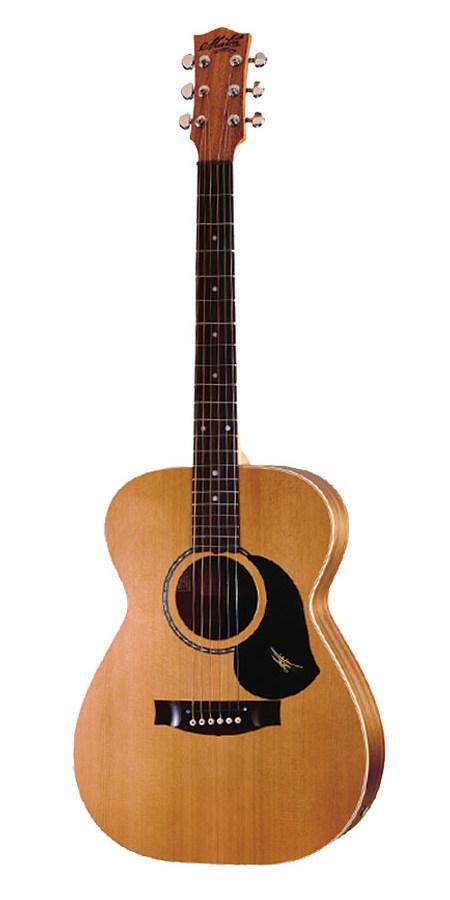 Электроакустическая гитара Maton EBG808