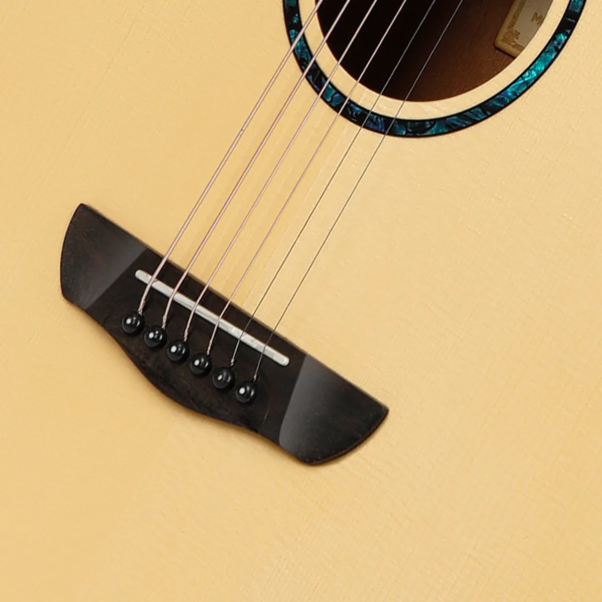 Акустическая гитара BULLFIGHTER D-4013NG NA