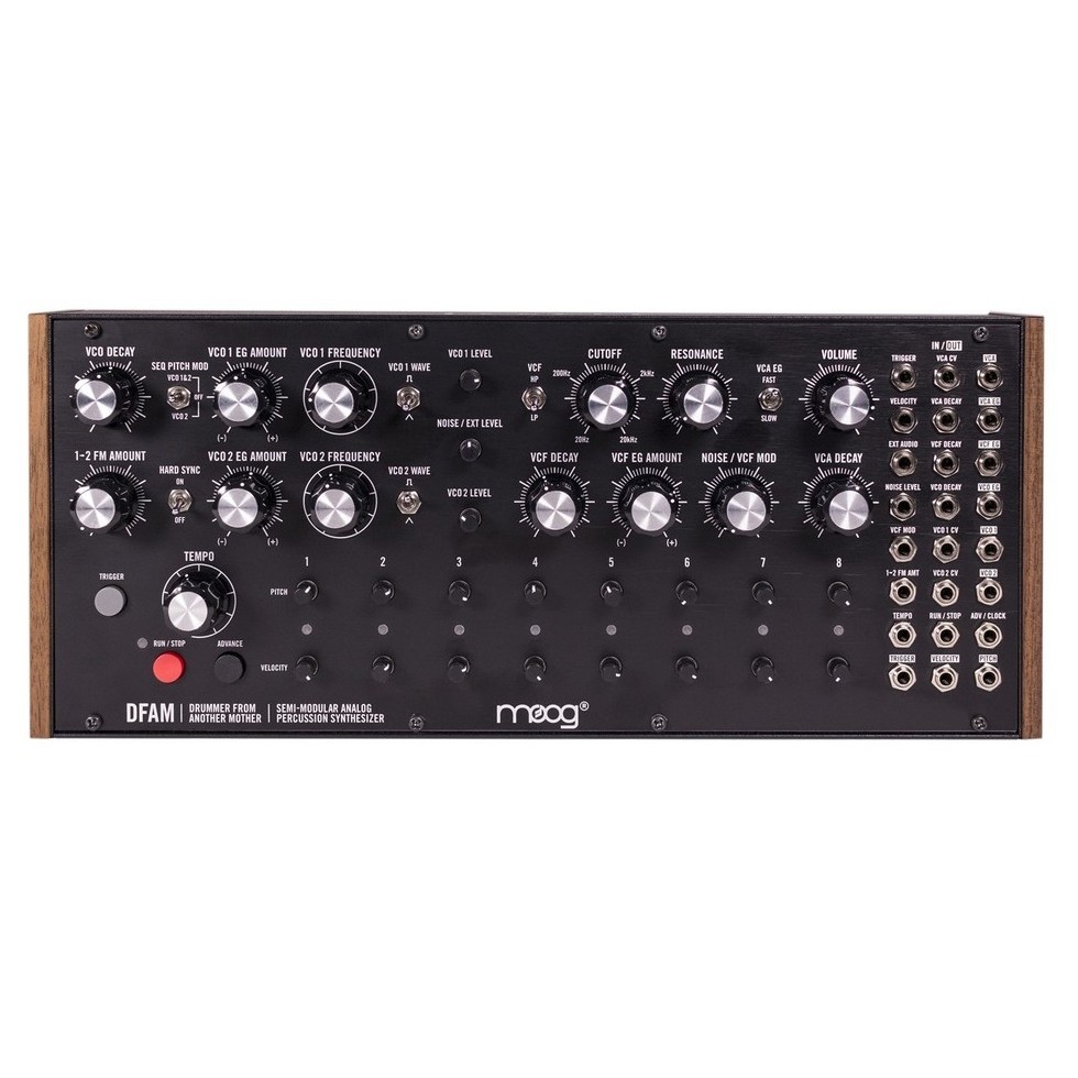 Синтезатор Moog DFAM