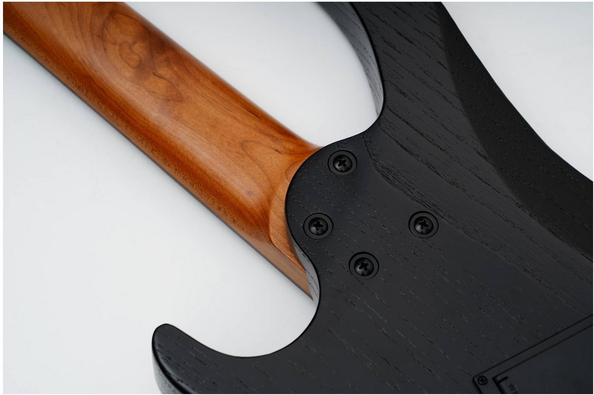 Бас-гитара MOLLO NH400 BK