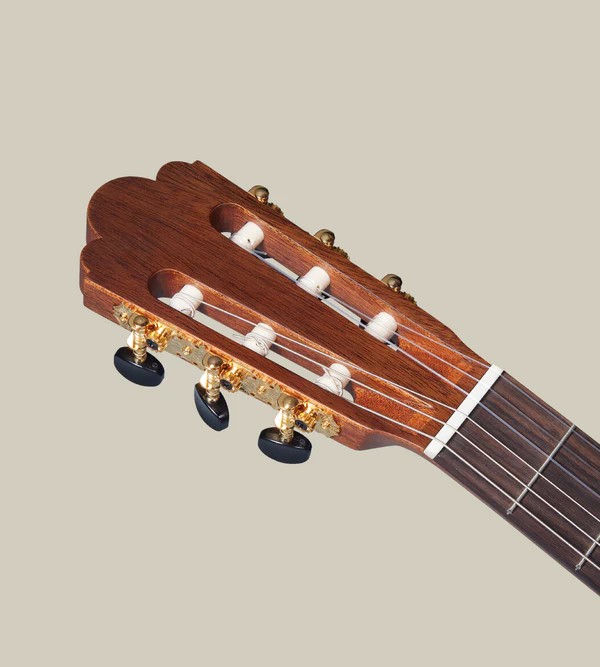 Классическая гитара ALTAMIRA Torres