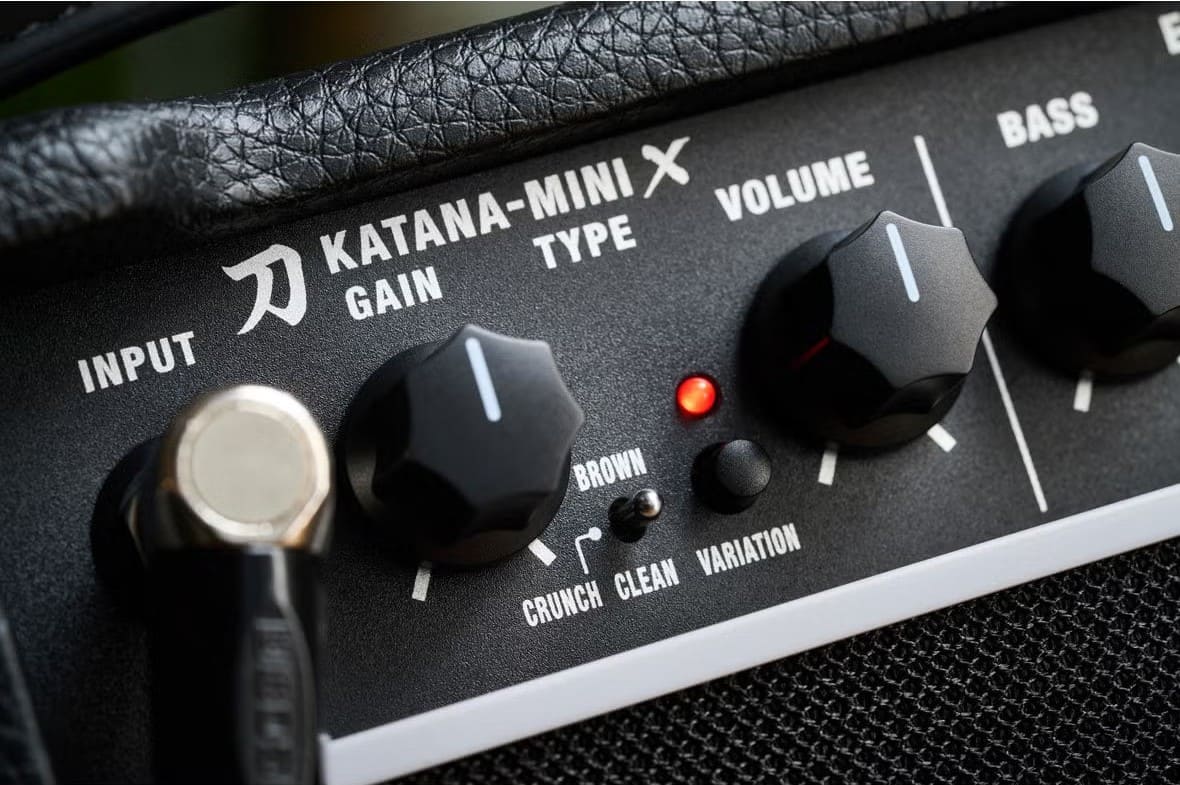 Комбоусилитель BOSS KATANA-MINI X (KTN-MINI X)