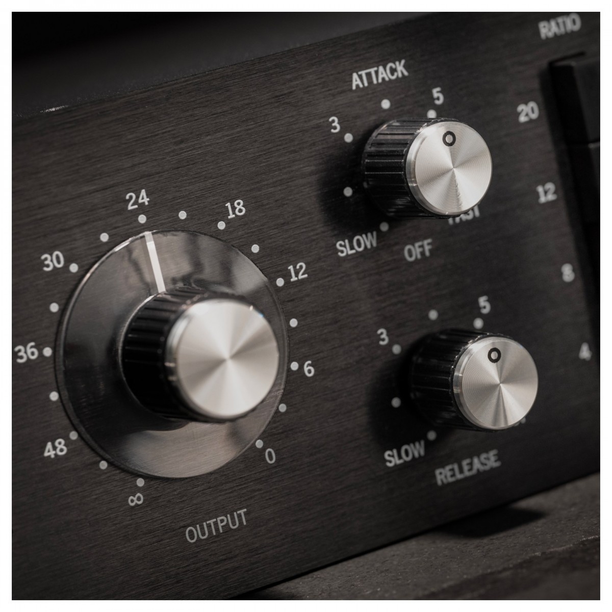 Компрессор Warm Audio WA76-D