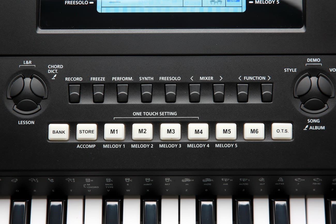 Синтезатор Kurzweil KP300X LB