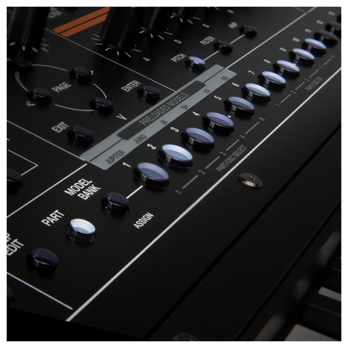 Рабочая станция Roland JUPITER-XM