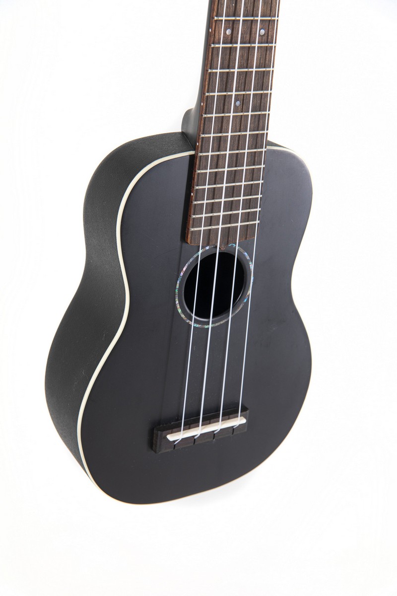 Электро-укулеле OVATION UCS10-5S Soprano Ukulele Celebrity Traditional Black Satin