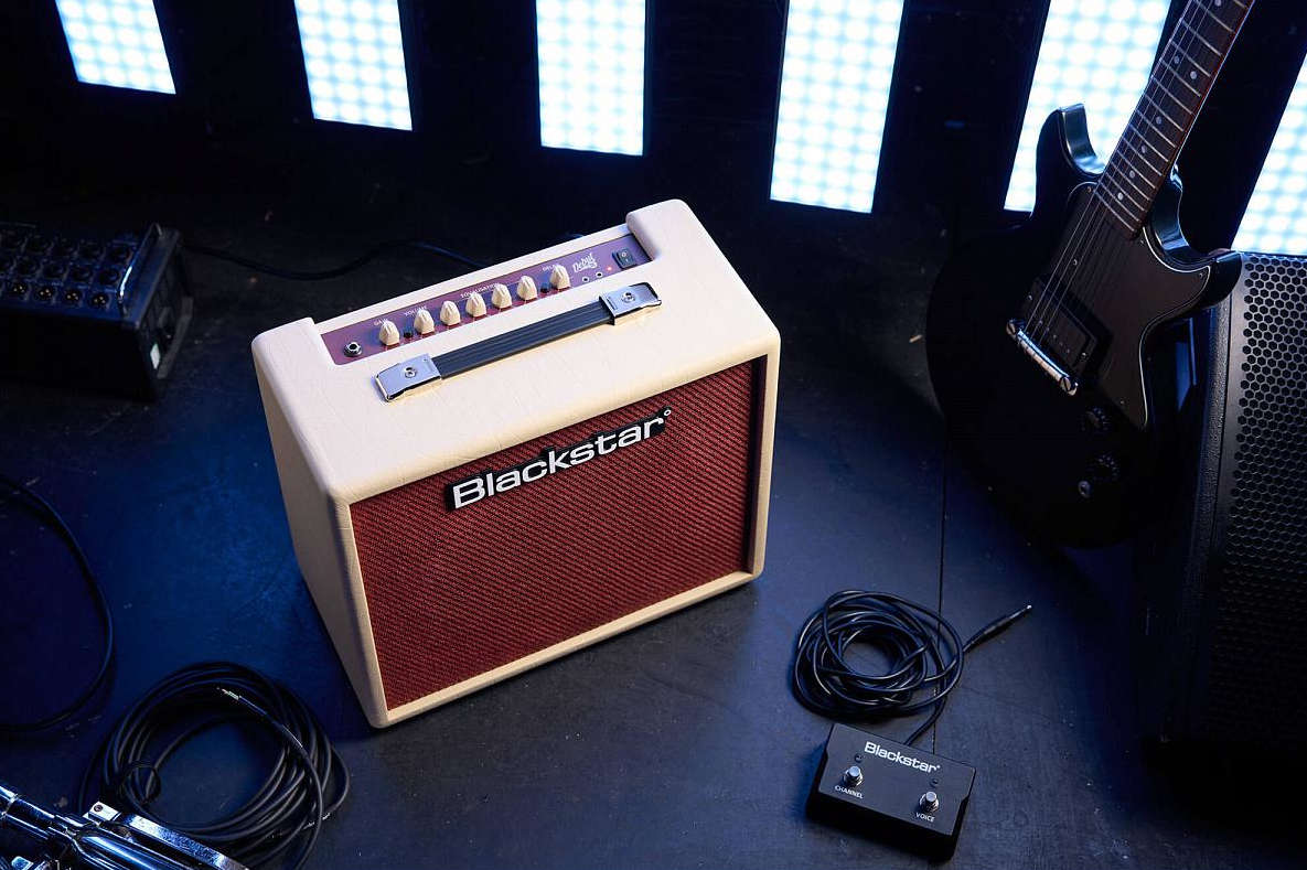 Комбоусилитель Blackstar Debut 30