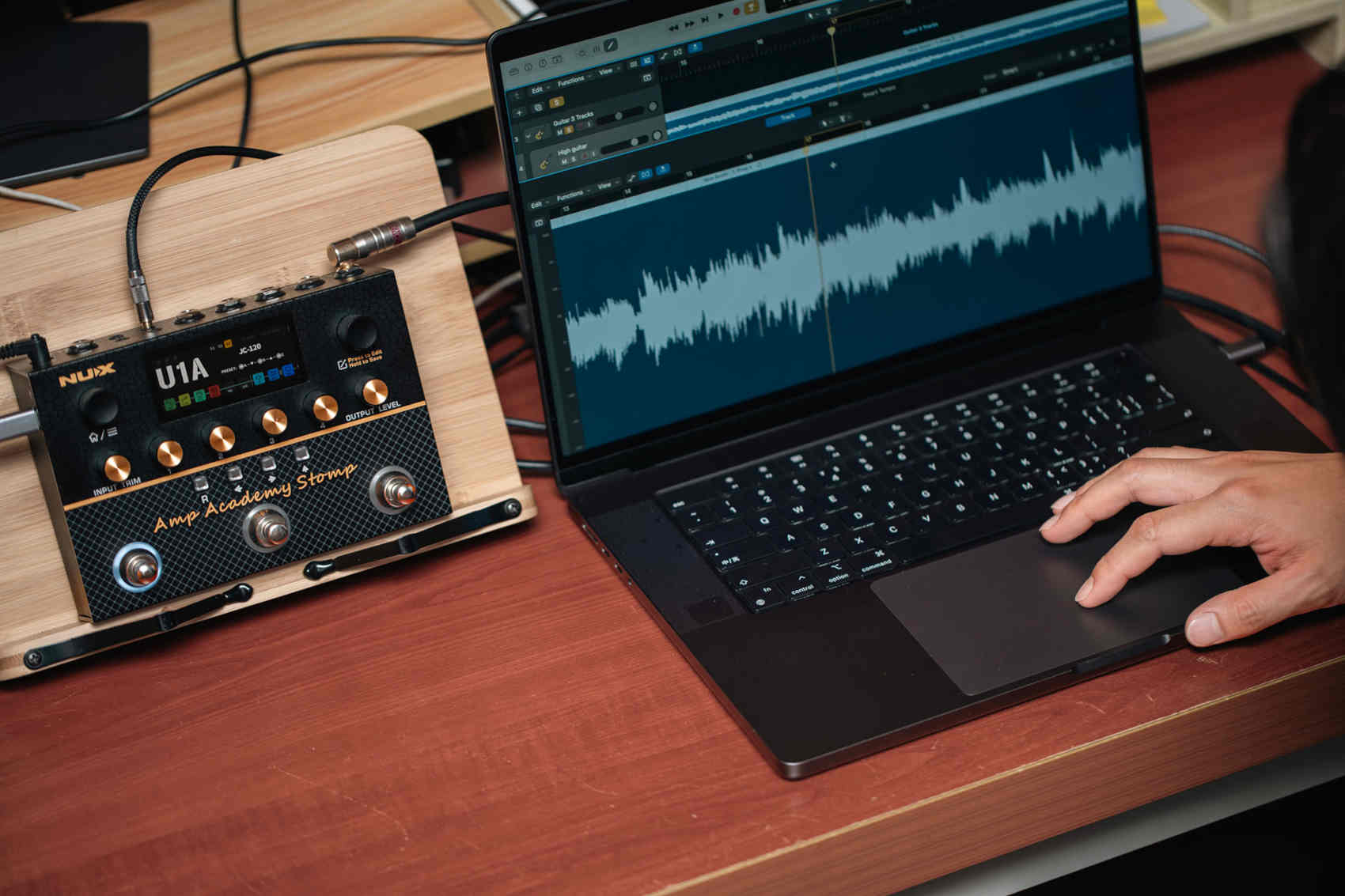 Педаль эффектов NUX NMA-3AAP Amp Academy Stomp