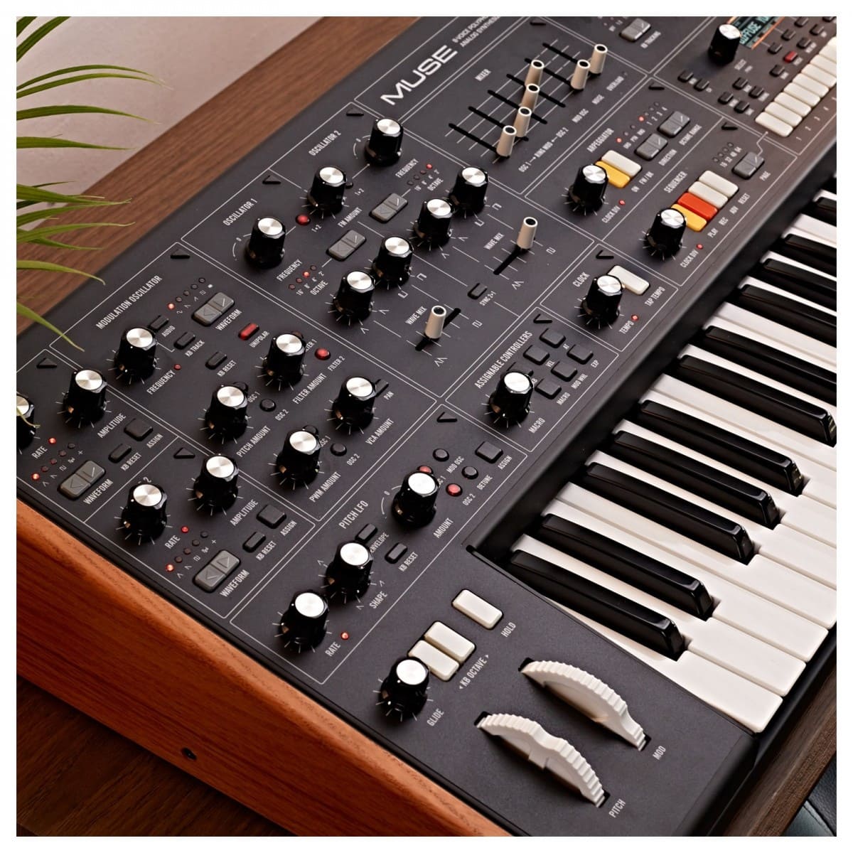 Синтезатор Moog Muse