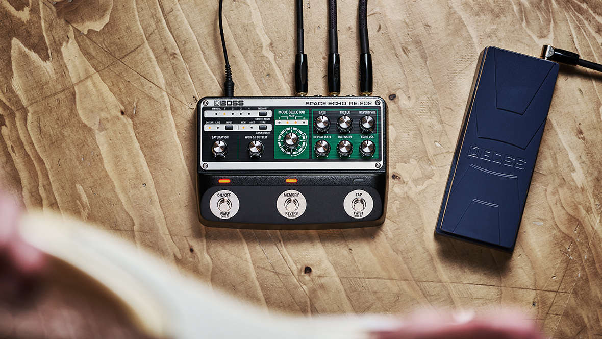 Педаль эффектов Boss RE-202 Space Echo