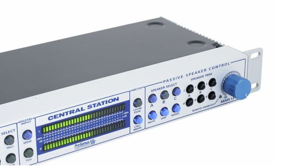 Контроллер студийных мониторов PreSonus Central Station PLUS