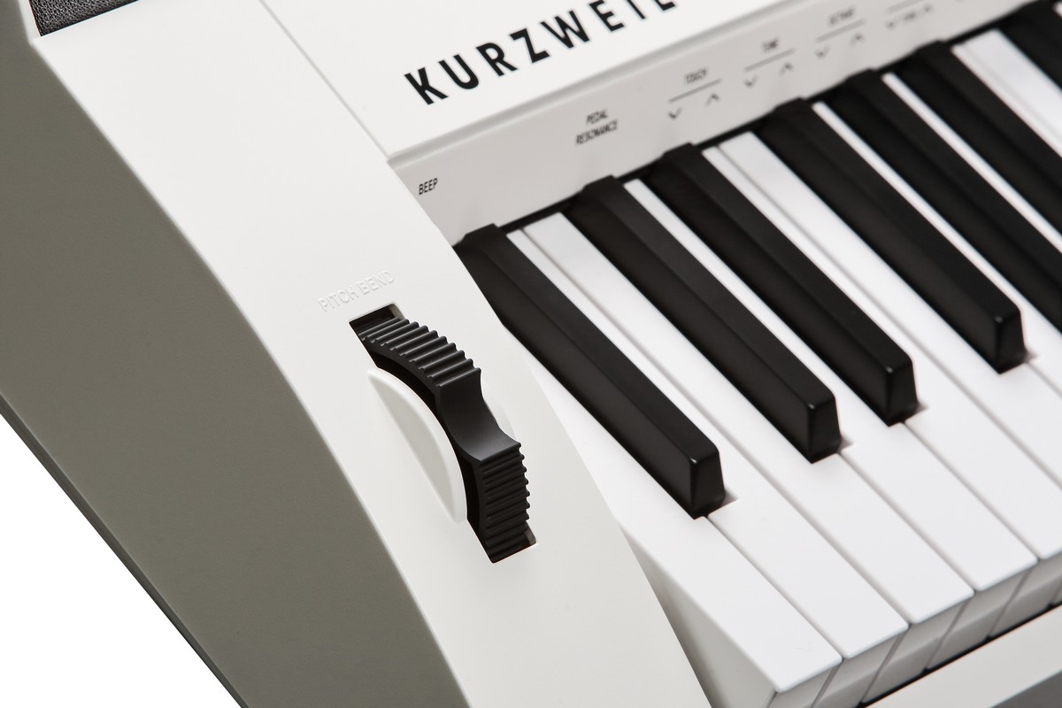 Цифровое пианино Kurzweil KA70 WH