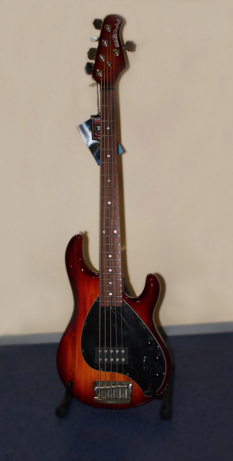 Бас-гитара MusicMan №E42866