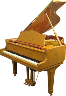 Акустический рояль Schumann GP146MAPLE
