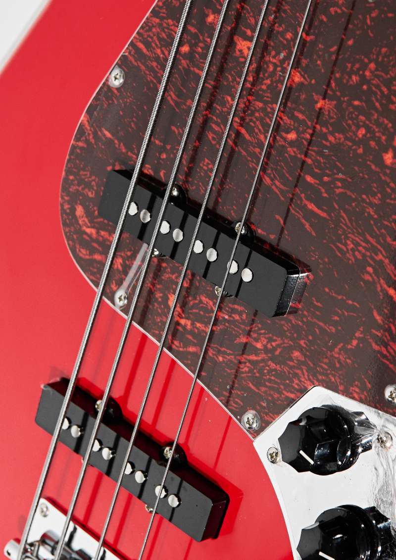 Бас-гитара Voltone BS-04 Red