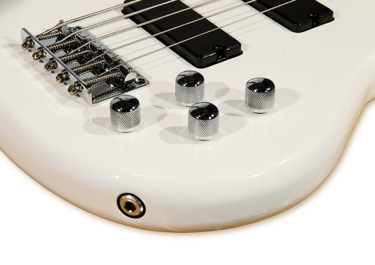 Бас-гитара Bosstone BGP-5 V.2 WH (2025)