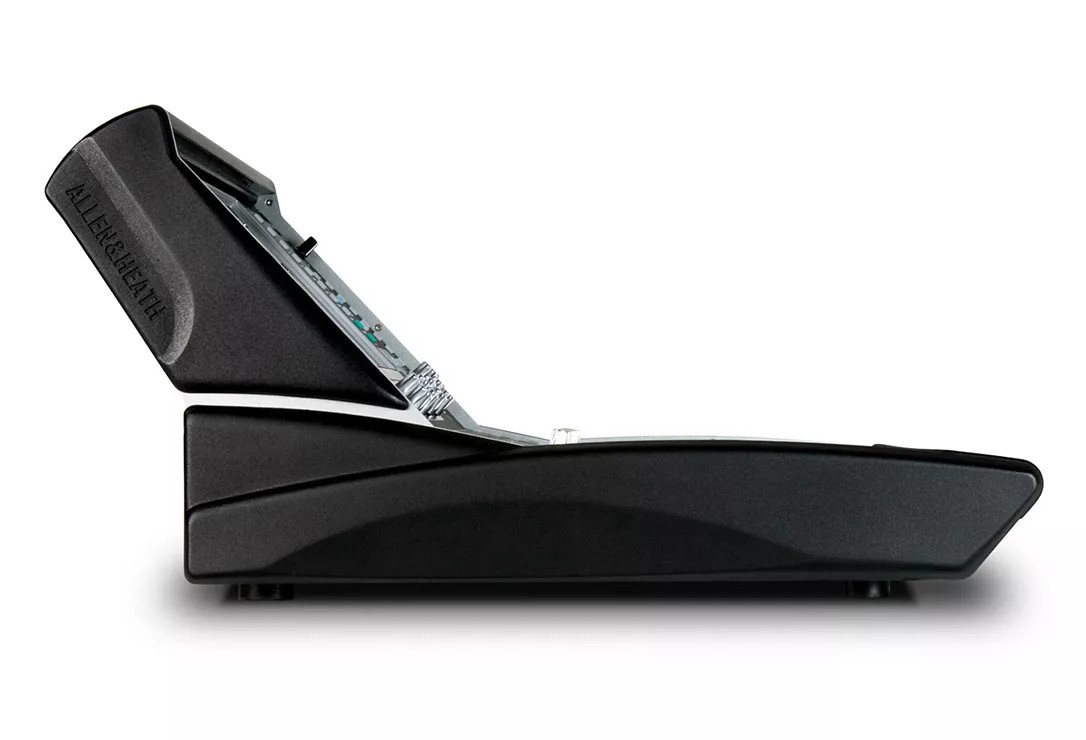 Цифровой микшер Allen&Heath dLive C1500