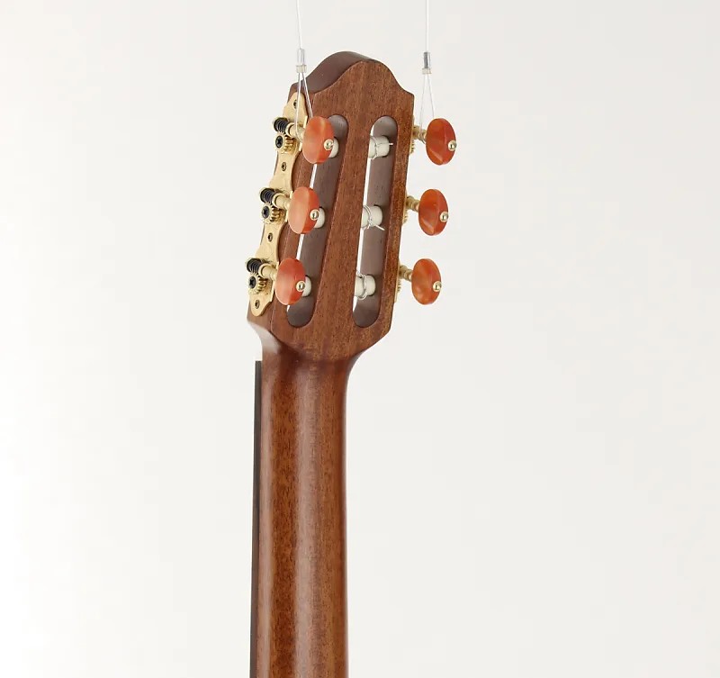 Электроклассическая гитара сайлент Yamaha SLG110N